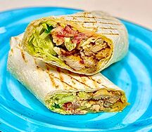 Шаверма с тигровыми креветками тартар