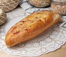 Багет с ветчиной и сыром