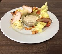 Салат Цезарь с курой Классический