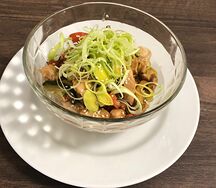 Куриное филе с овощами и соусом терияки