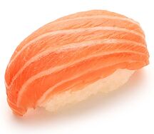 Суши лосось