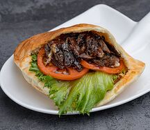 Шаверма с говядиной в пите