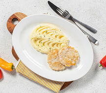 Картофельное пюре с котлетами