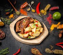 Ребра свиные с картофельными дольками