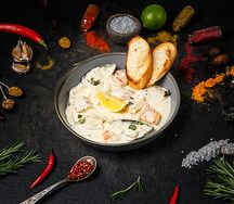 Морепродукты в сливочном соусе
