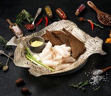 Сало с горчицей