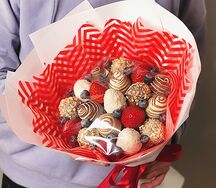 Букет Страсть из клубники в шоколаде