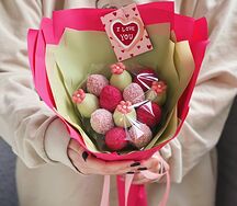 Букет Любовь с первого взгляда из клубники в шоколаде