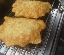 Чебурек курица-сыр-грибы