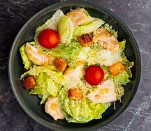Салат Цезарь с курицей