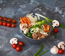 Мини-удон сливочный с курицей