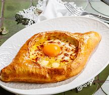 Хачапури по-аджарски