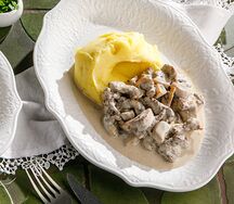 Бефстроганов с грибами