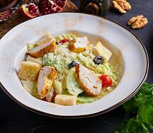 Цезарь с курицей