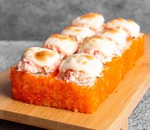 Ролл запеченный с угрем и сыром