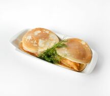 Оладья с курицей и сыром