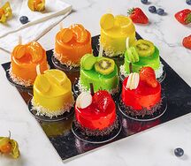 Ассорти из пирожных №04