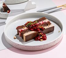 Торт Шоколадный с вишней