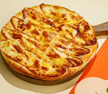 Хачапури с копченым сыром сулугуни