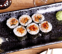 Ролл с угрем