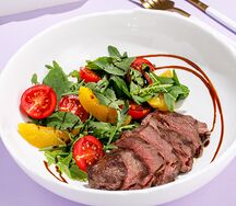 Салат с ростбифом