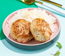 Куриные котлеты с гарниром