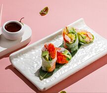 Фреш-ролл с овощами и ореховым соусом