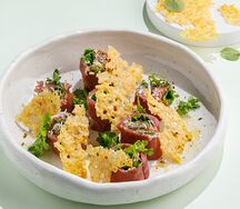 Карпаччо из баранины с чипсами из сыра