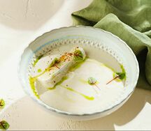 Крем-суп из сельдерея с сыром бри