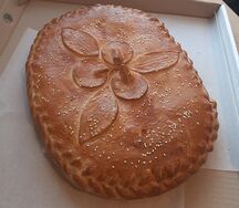 Пирог с говядиной, картофелем и луком