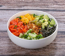 Поке с острым лососем