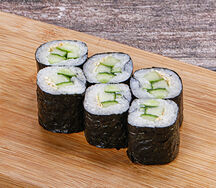 Мини-ролл с огурцом