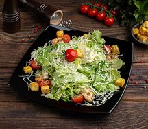 Салат Цезарь с креветками