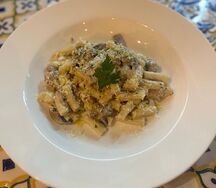 Паста Сальсича и фунги 