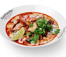 TomYum с Королевскими креветками и доброй порцией пропаренного риса