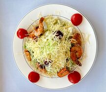 Цезарь с креветками 