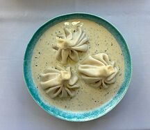 Хинкали с чакапули в оригинальном соусе