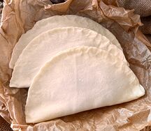Чебуреки с ветчиной и сыром