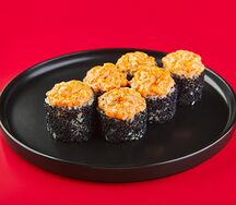 Запеченный ролл с лососем