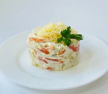 Салат из цыплёнка с ананасом