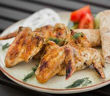 Острые Крылышки куриные в соусе BBQ
