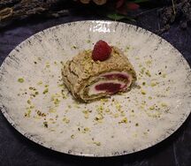 Фисташковый рулет