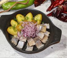 Сельдь с молодым картофелем