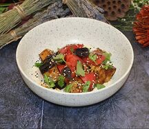 Салат с хрустящим баклажаном