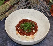 Салат столичный с курицей