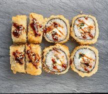 Ролл с угрём тёплый