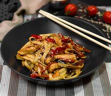 Удон с курицей