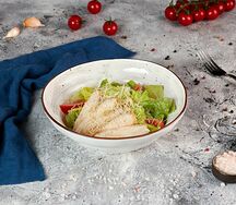 Цезарь с курицей