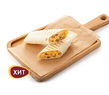 Ролл с омлетом и колбаской
