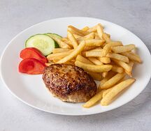 Домашняя котлета с картофелем фри